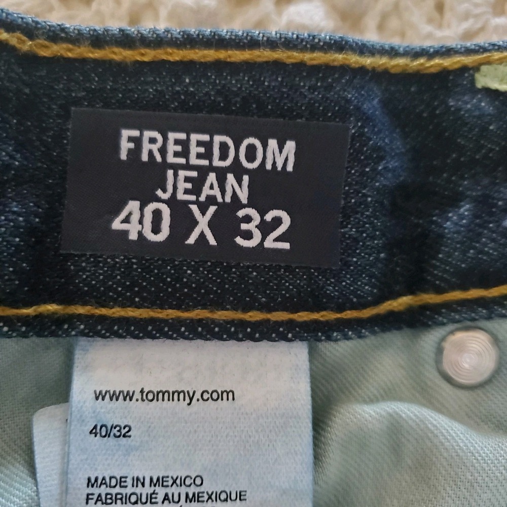 Tommy Hilfiger Jeans Mens 40x32 Blue Relaxed Freedom Baggy Denim Whiskers Fade - Picture 9 of 11
